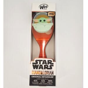 Star Wars The Mandalorian Grogu Wet Detangling Brush - Limited Edition